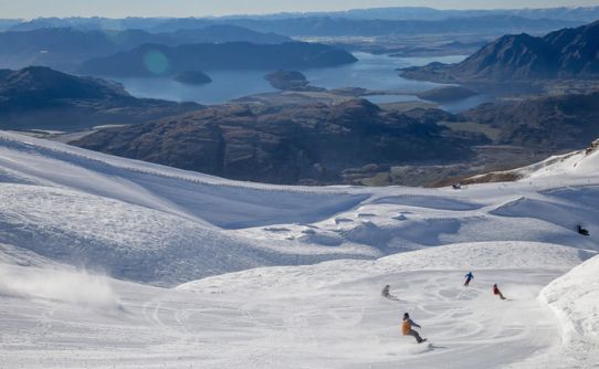 Treble Cone Ski 2022 Queenstown New Zealand