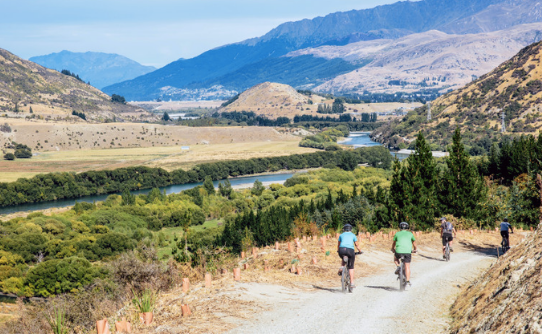 MTB Mountain Biking QUeenstown New Zealand NZ Accommodation Apartments Spinnaker Bay 1