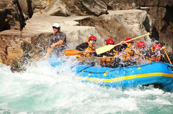 Summer and Water Activities on Lake Wakatipu in Queenstown